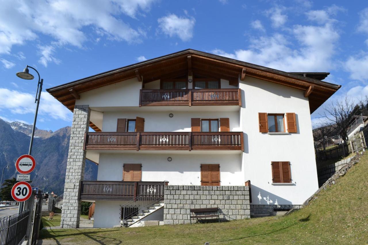 Apartament Casa Adamello Giustino Zewnętrze zdjęcie